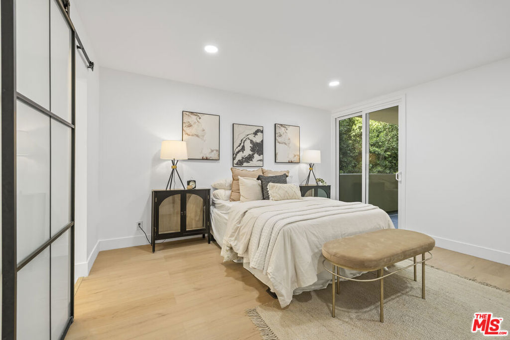 1025 N Kings Road 113