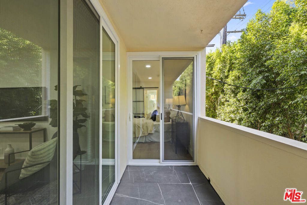 1025 N Kings Road 113