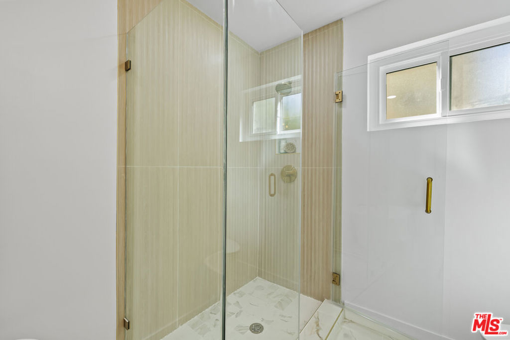 1025 N Kings Road 113