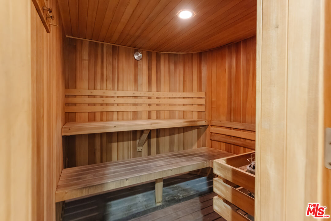 3950 Via Dolce Unit: 518