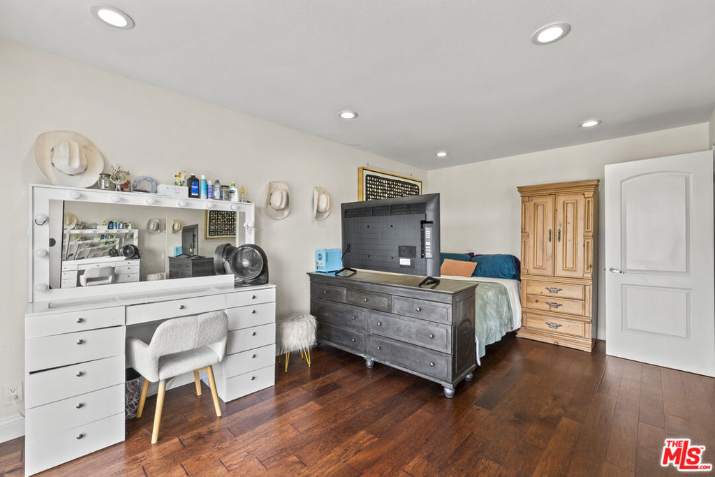 3804 Vista Linda Drive