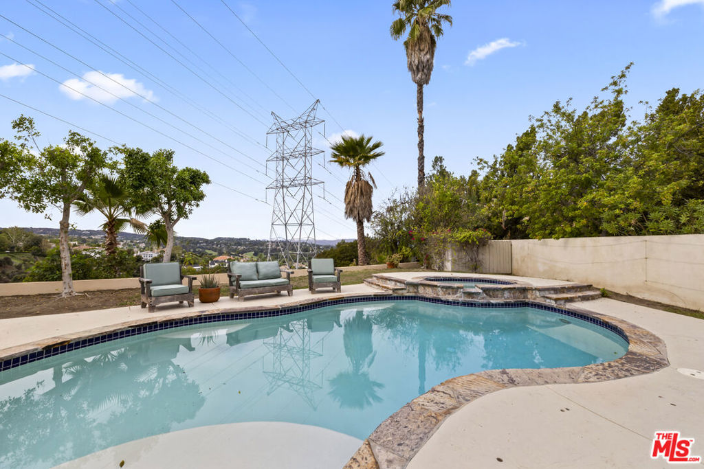 3804 Vista Linda Drive