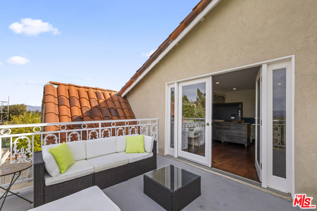 3804 Vista Linda Drive