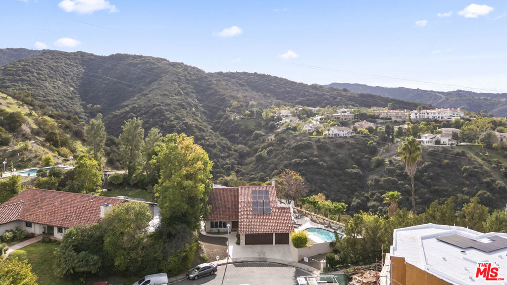 3804 Vista Linda Drive