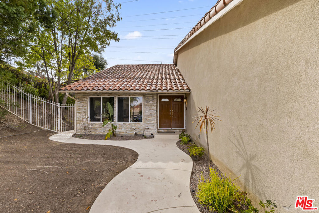 3804 Vista Linda Drive