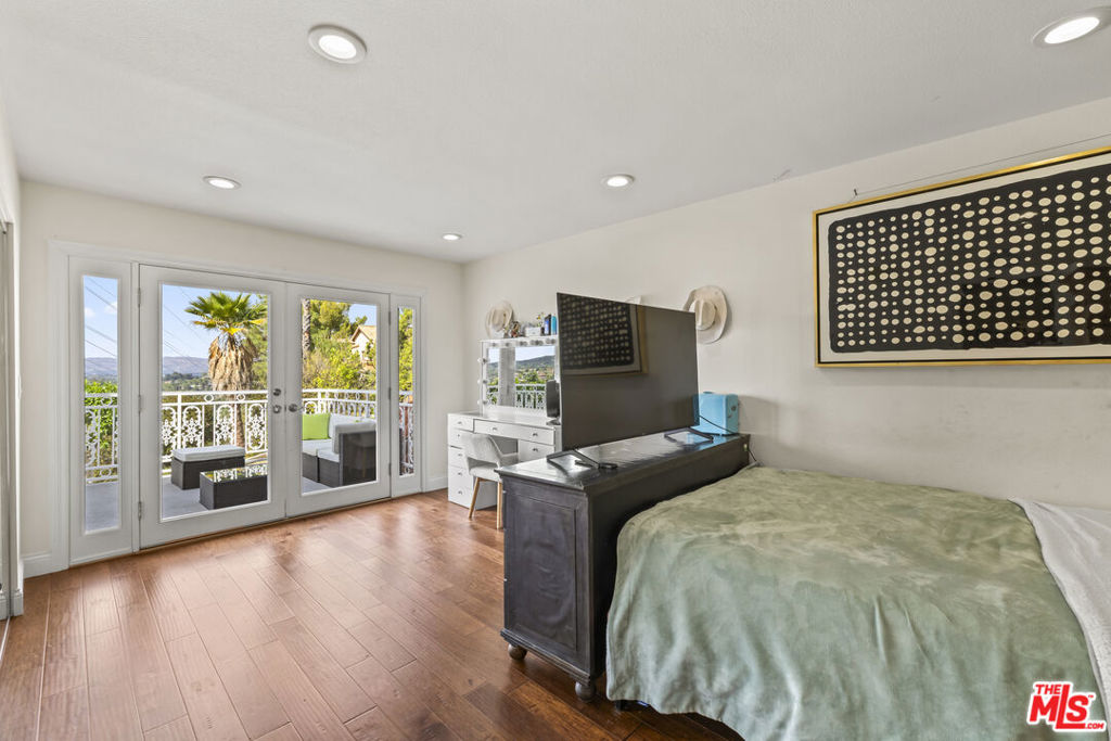 3804 Vista Linda Drive