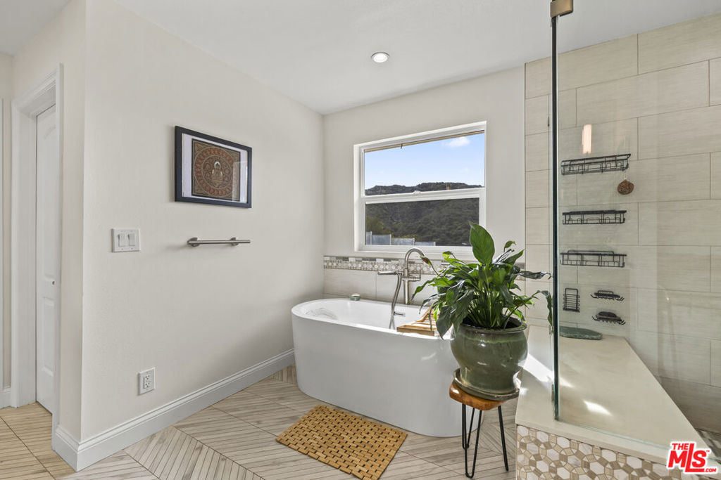 3804 Vista Linda Drive