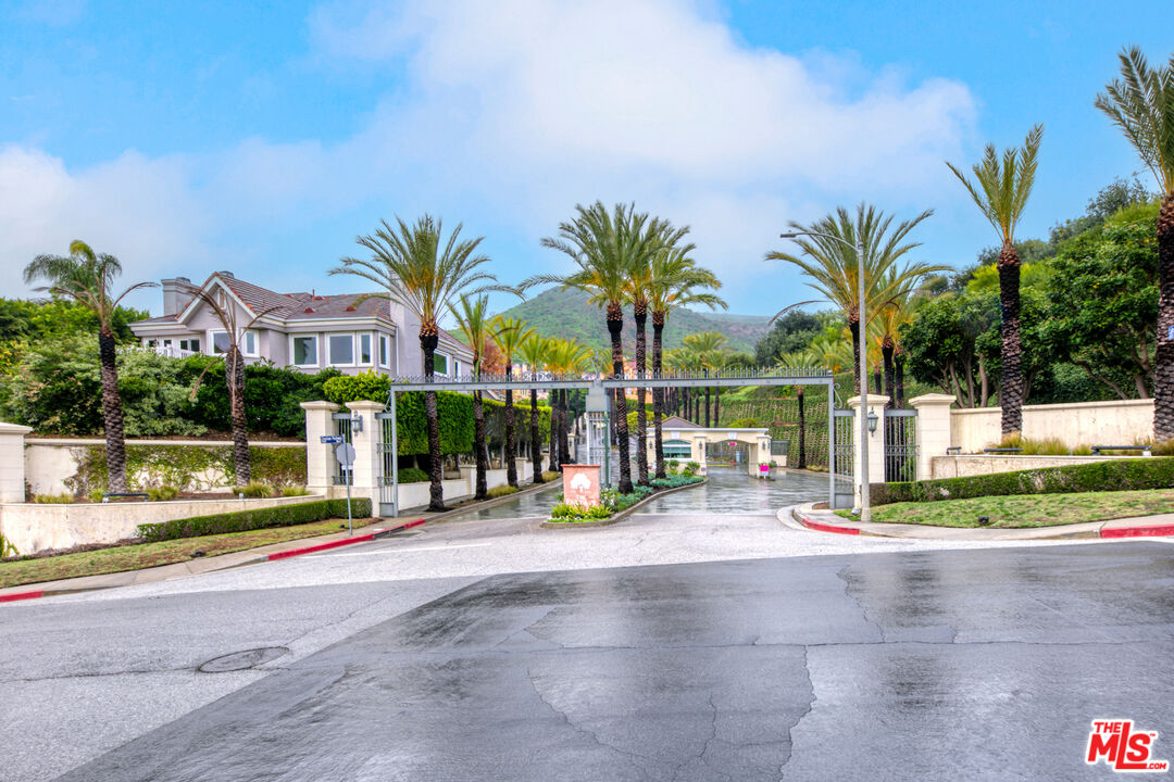 16868 Calle De Sarah