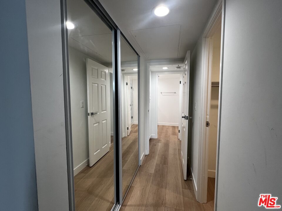 10390 WILSHIRE BLVD Unit: 910