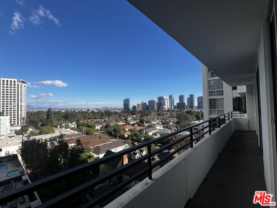 10390 WILSHIRE BLVD Unit: 910