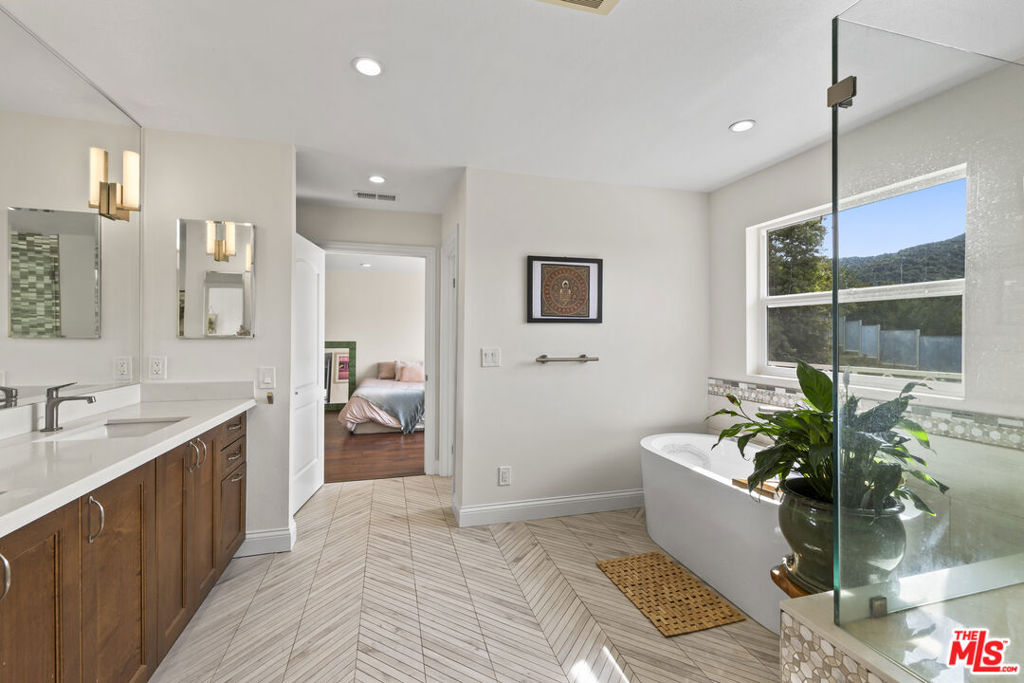 3804 Vista Linda Drive