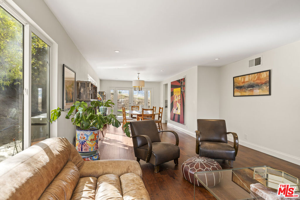 3804 Vista Linda Drive