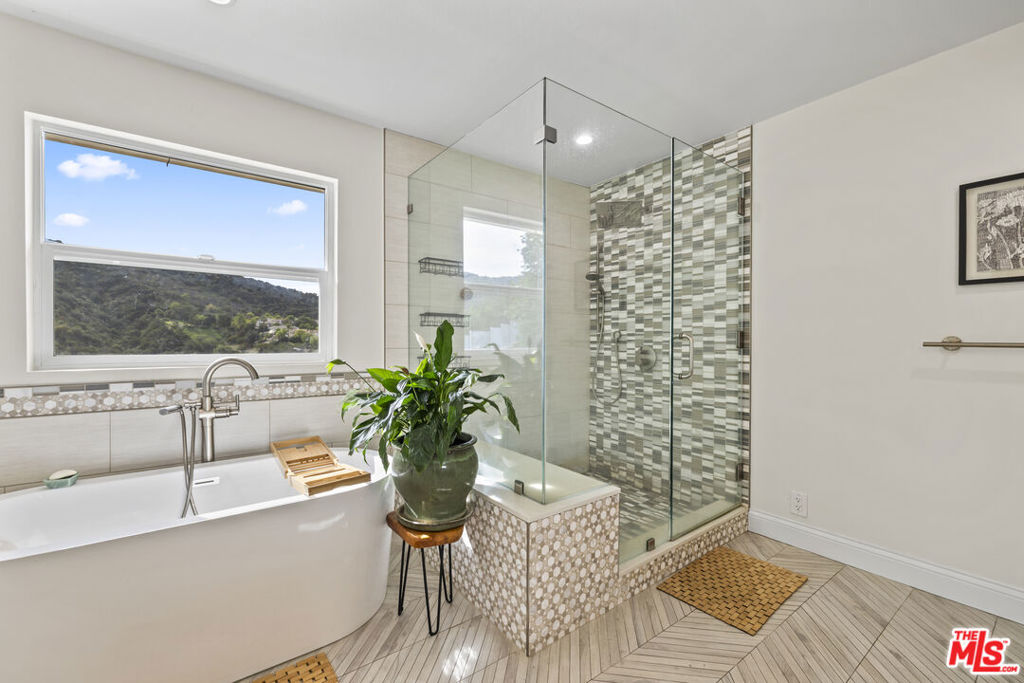 3804 Vista Linda Drive