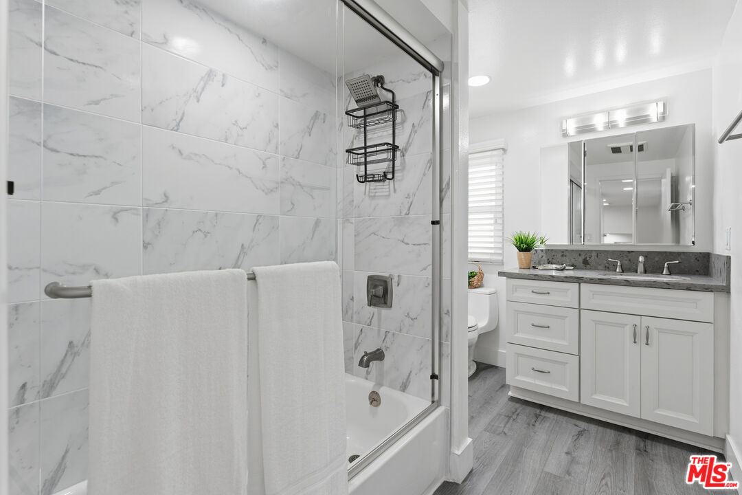 13224 S Admiral Ave Unit: D