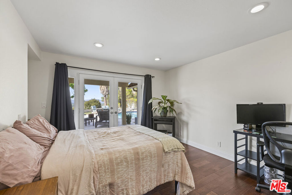 3804 Vista Linda Drive