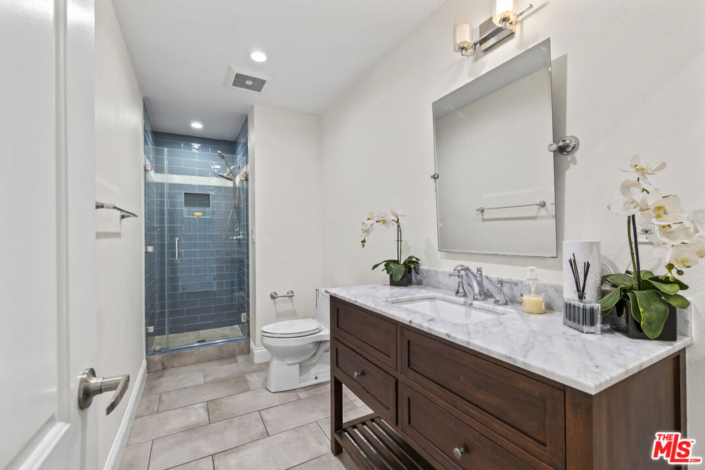 3804 Vista Linda Drive