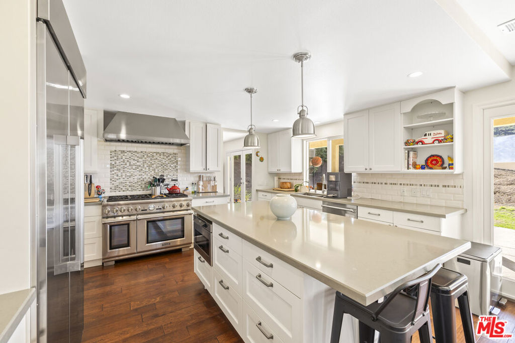 3804 Vista Linda Drive