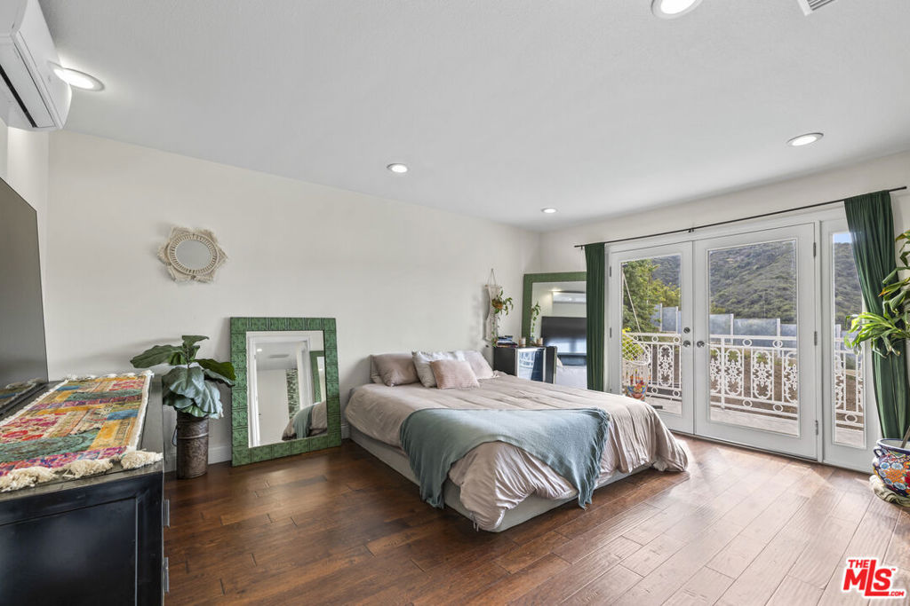 3804 Vista Linda Drive