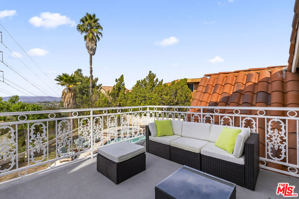 3804 Vista Linda Drive