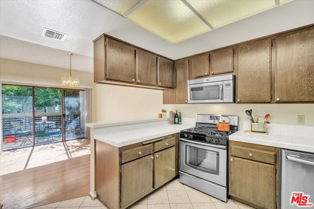 2909 Arizona Avenue 14