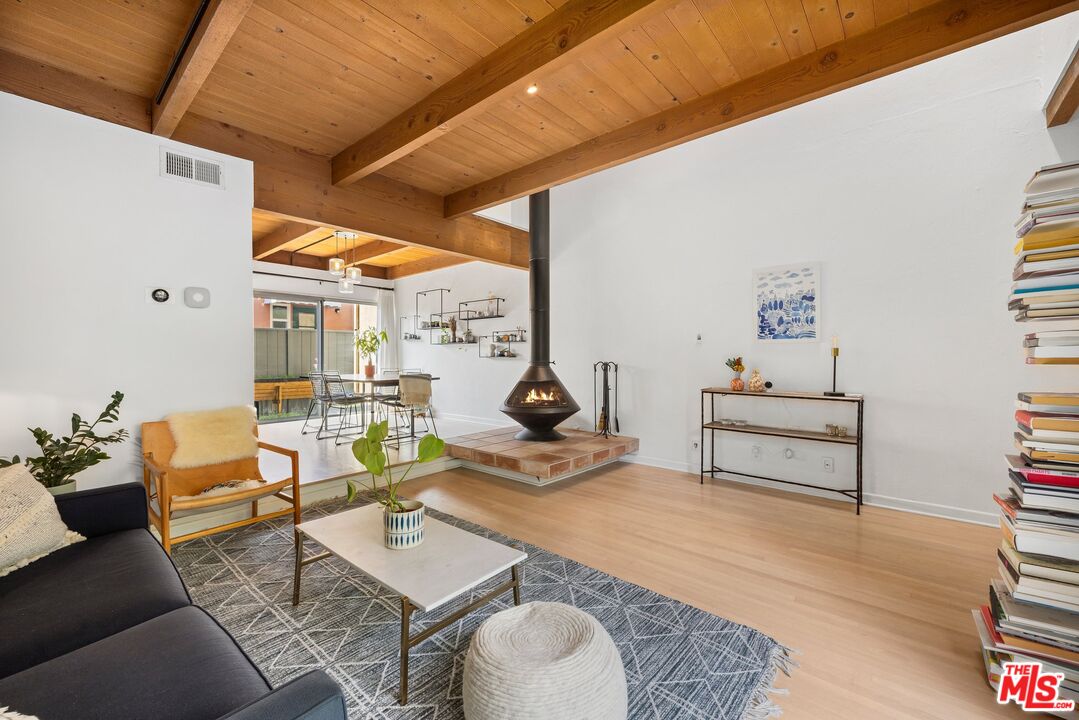 1552 Harvard St Unit: 3