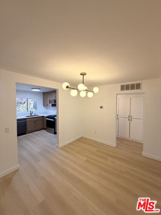 18350 Hatteras St Unit: 256