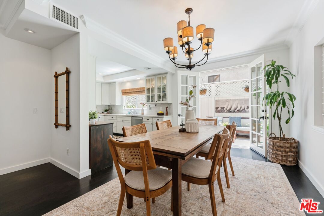 821 14th St Unit: 1