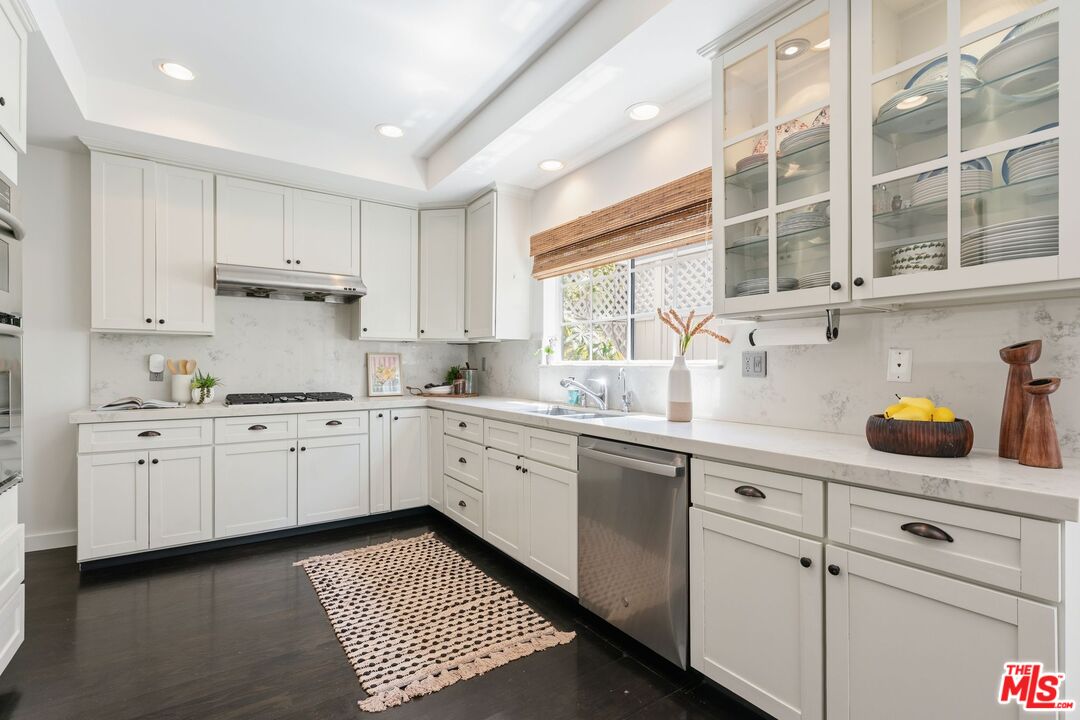 821 14th St Unit: 1