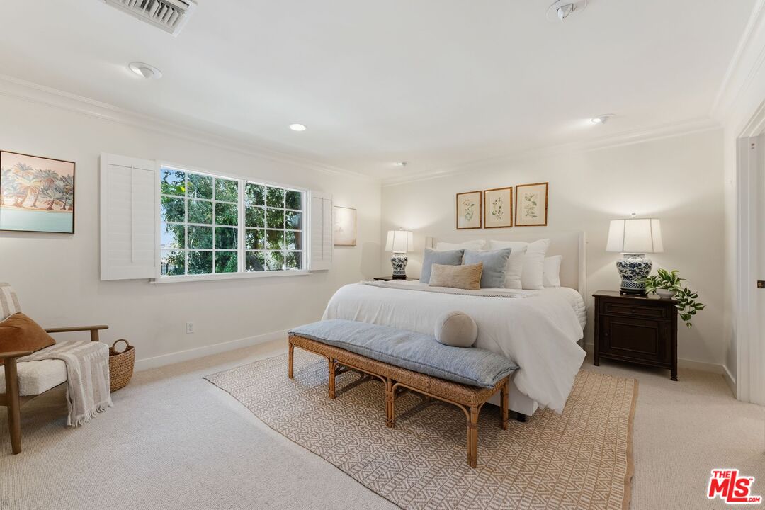 821 14th St Unit: 1