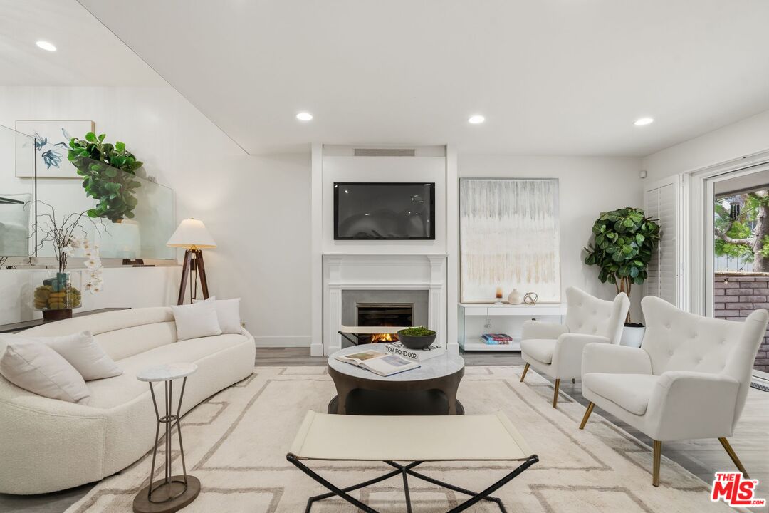 13224 Admiral Ave Unit: D