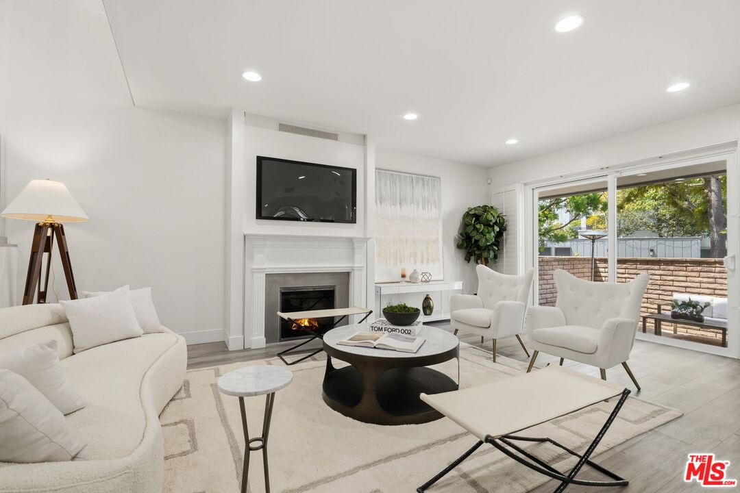 13224 Admiral Ave Unit: D