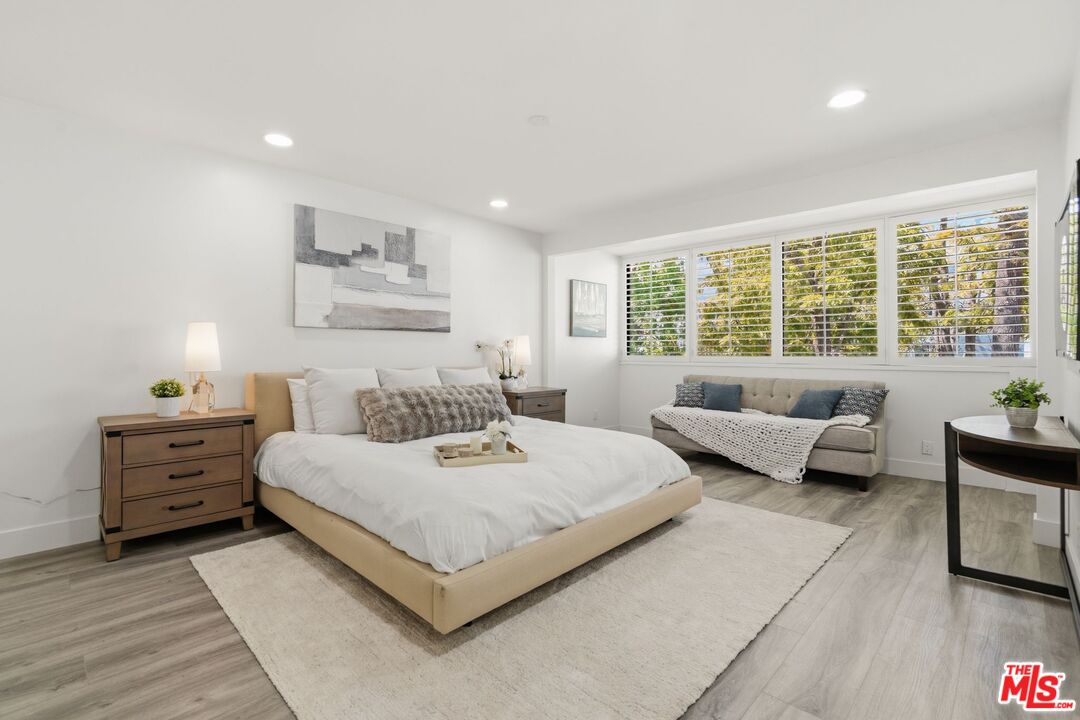 13224 Admiral Ave Unit: D