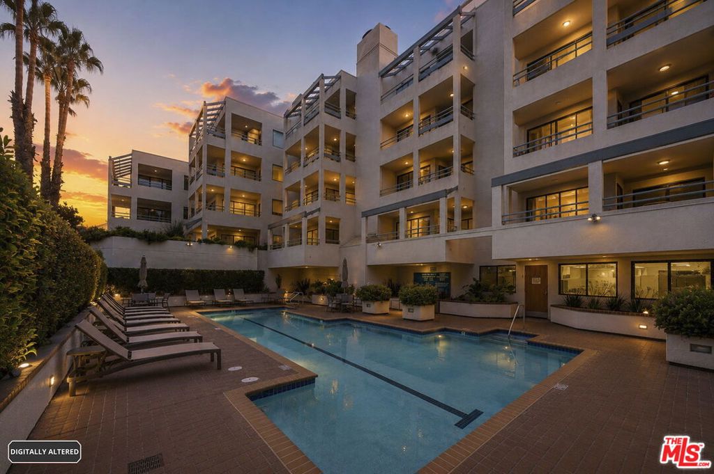 122 Ocean Park Boulevard 507
