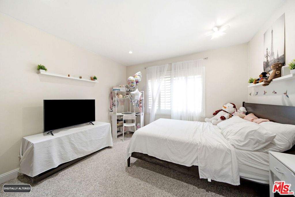 122 Ocean Park Boulevard 507