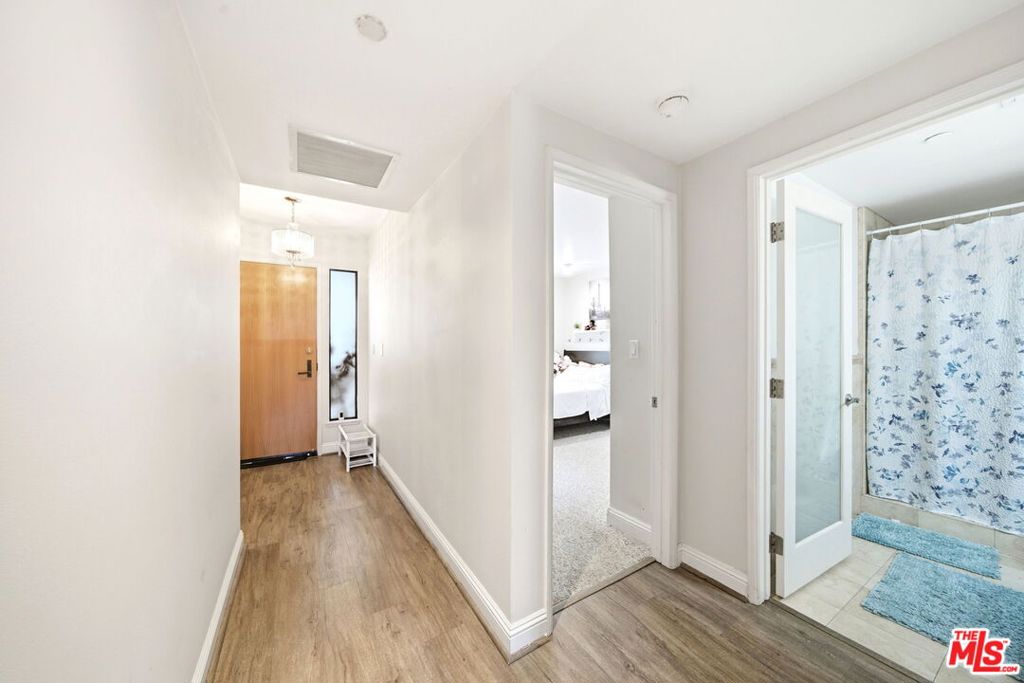 122 Ocean Park Boulevard 507