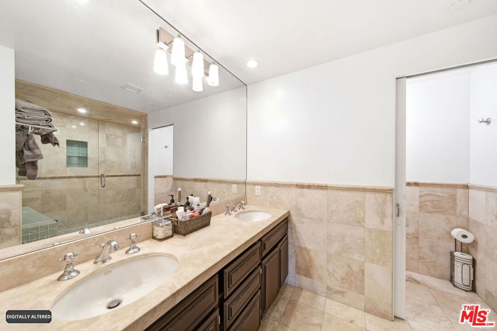 122 Ocean Park Boulevard 507