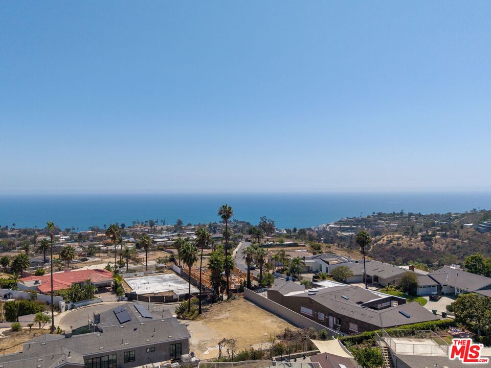 16915 Enchanted Pl