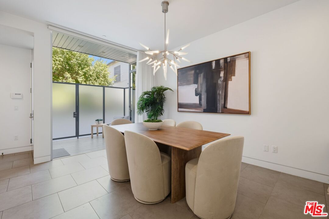 853 21st St Unit: 104
