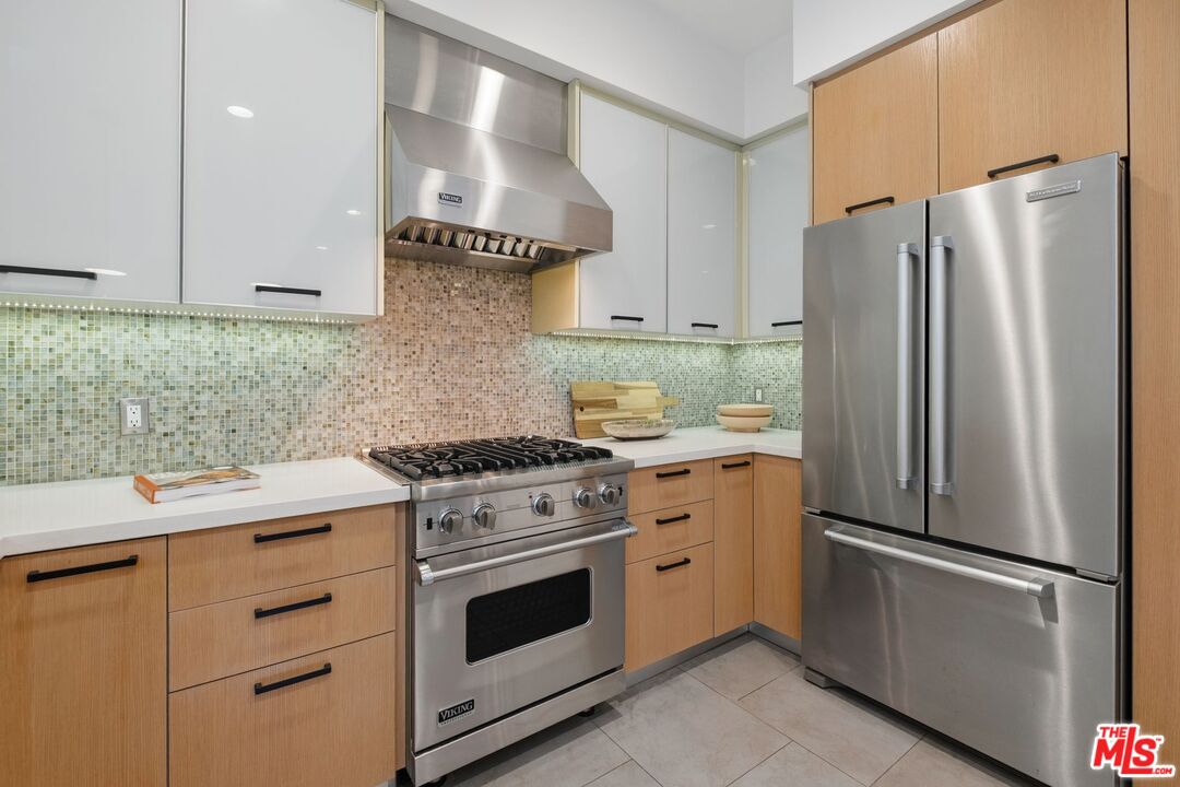 853 21st St Unit: 104