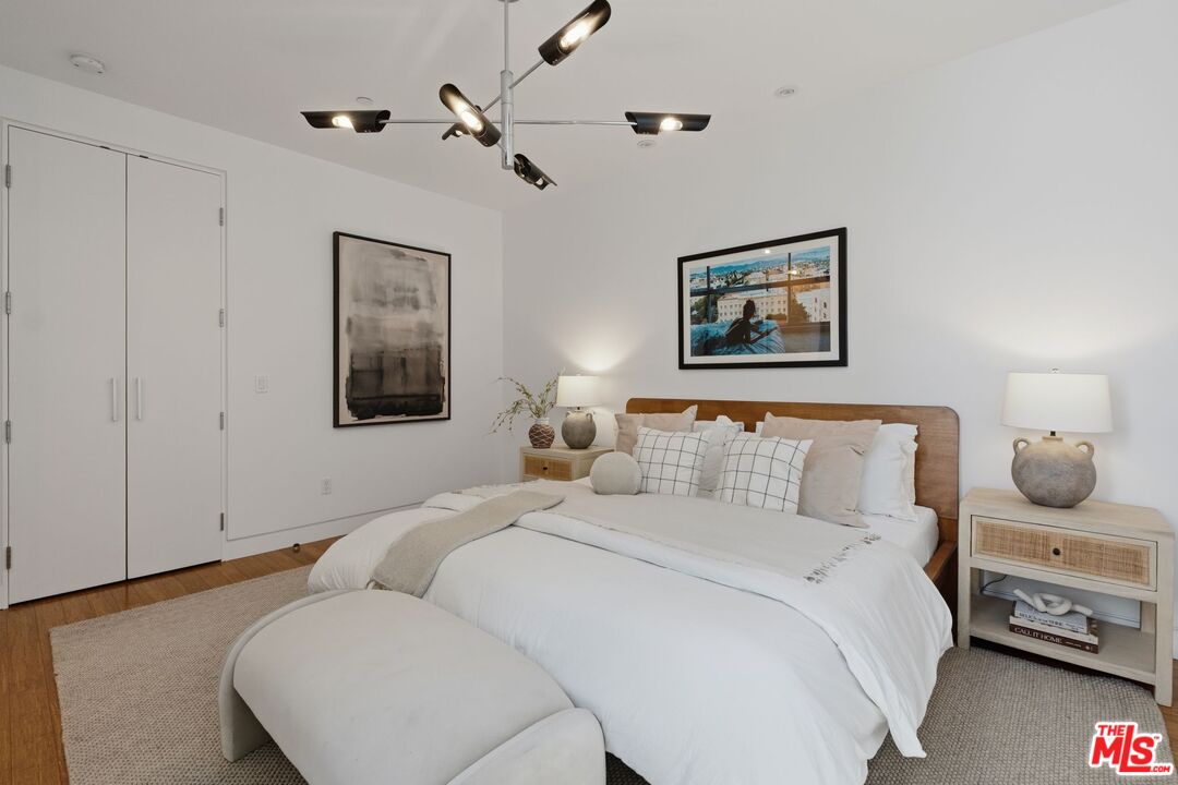 853 21st St Unit: 104