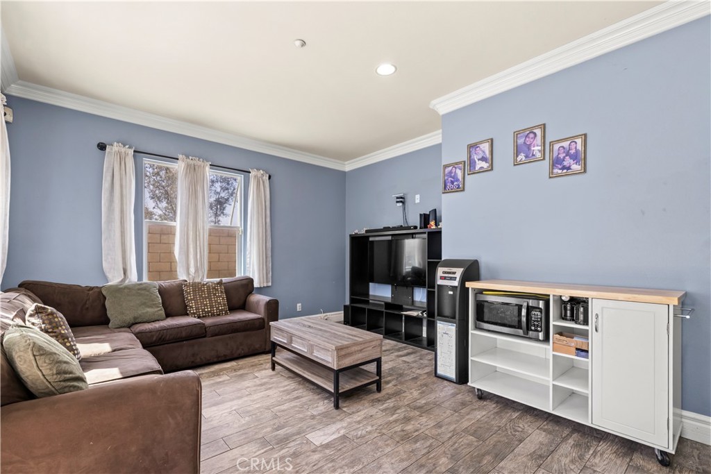 9289 Sycamore