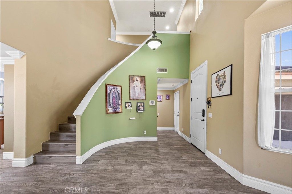 9289 Sycamore