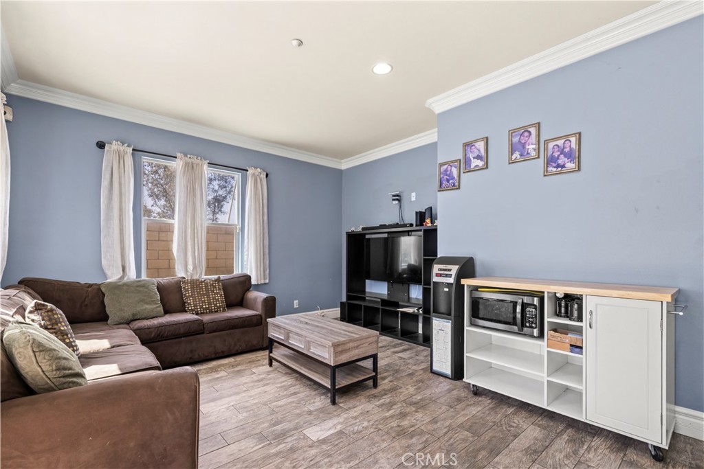 9289 Sycamore