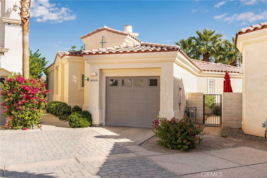 80872 Via Puerta Azul