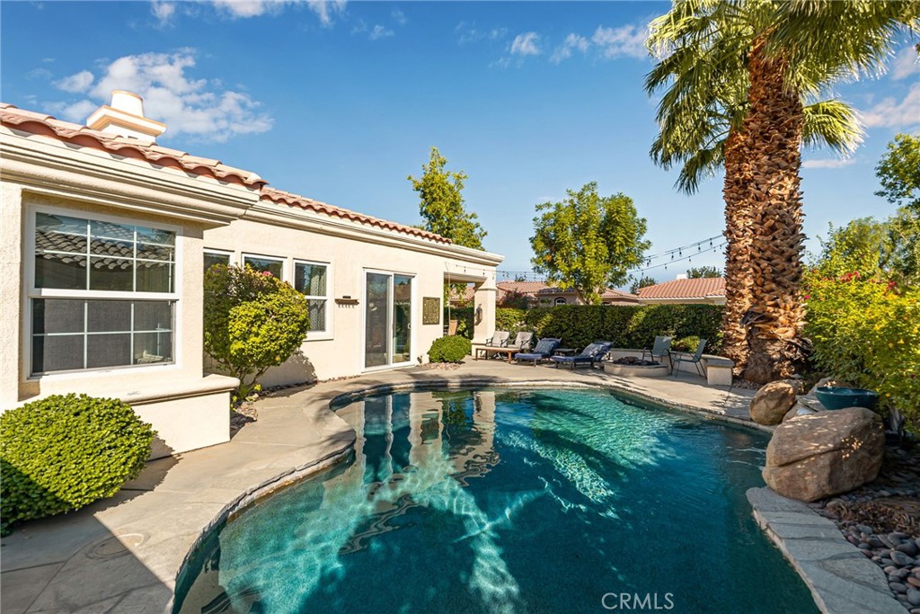 80872 Via Puerta Azul