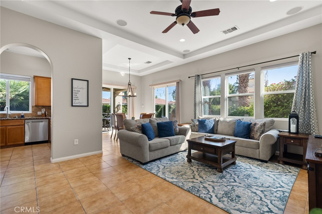 80872 Via Puerta Azul