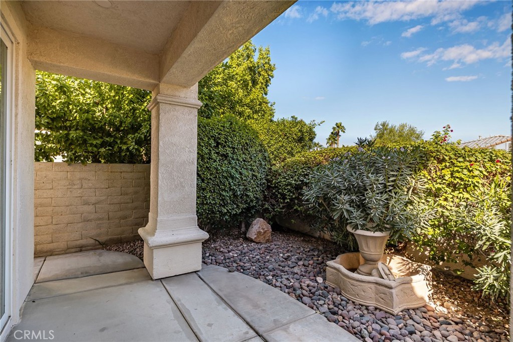 80872 Via Puerta Azul