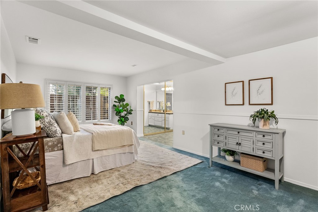 2325 Broadview Avenue