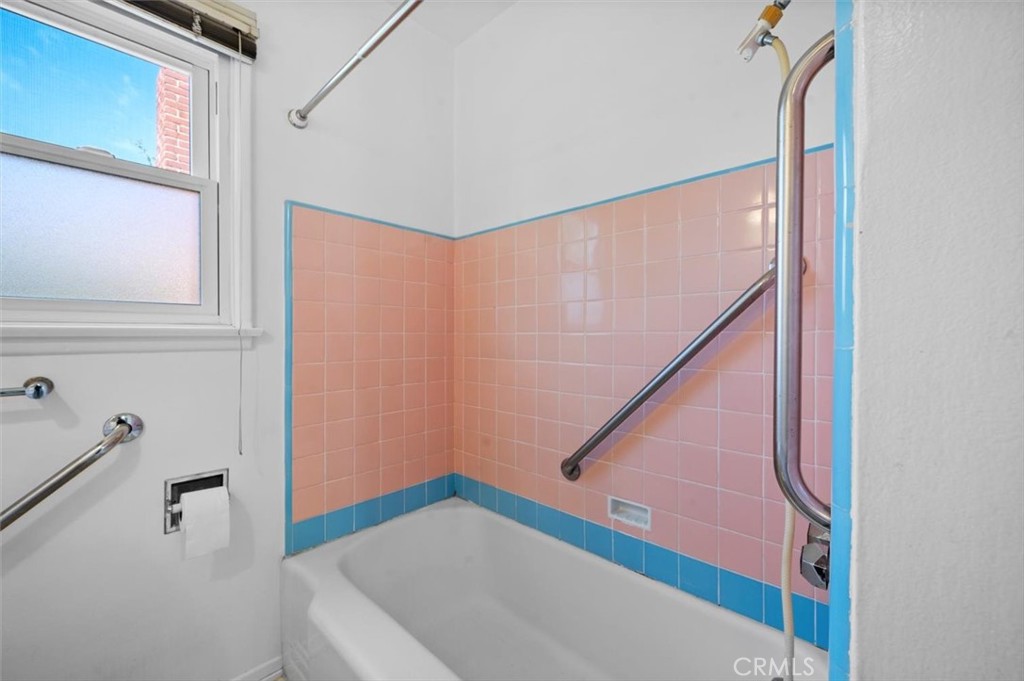 1246 S Gertruda Avenue