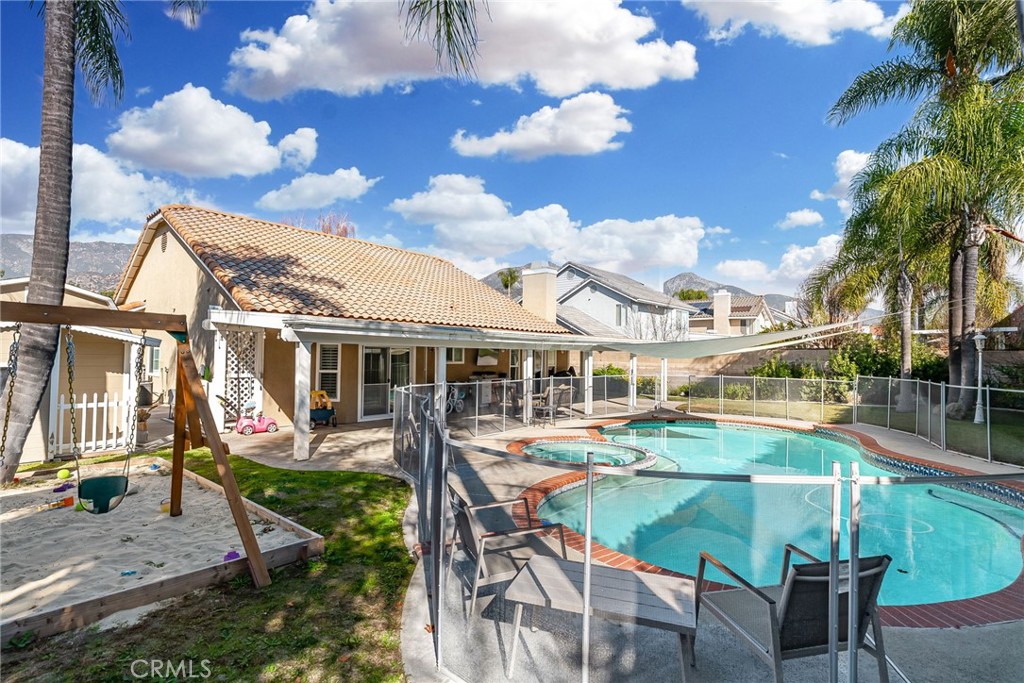 1574 Evergreen Drive